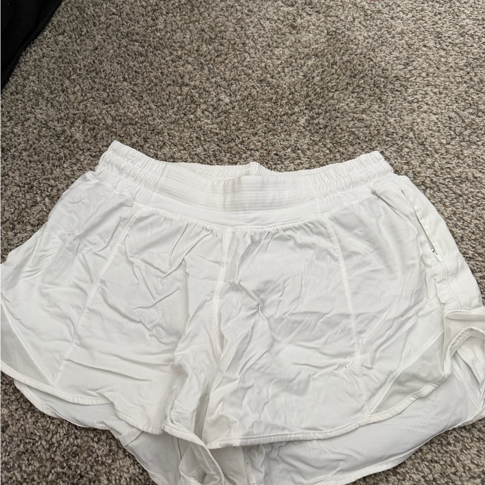 Lululemon hotty hot 4”